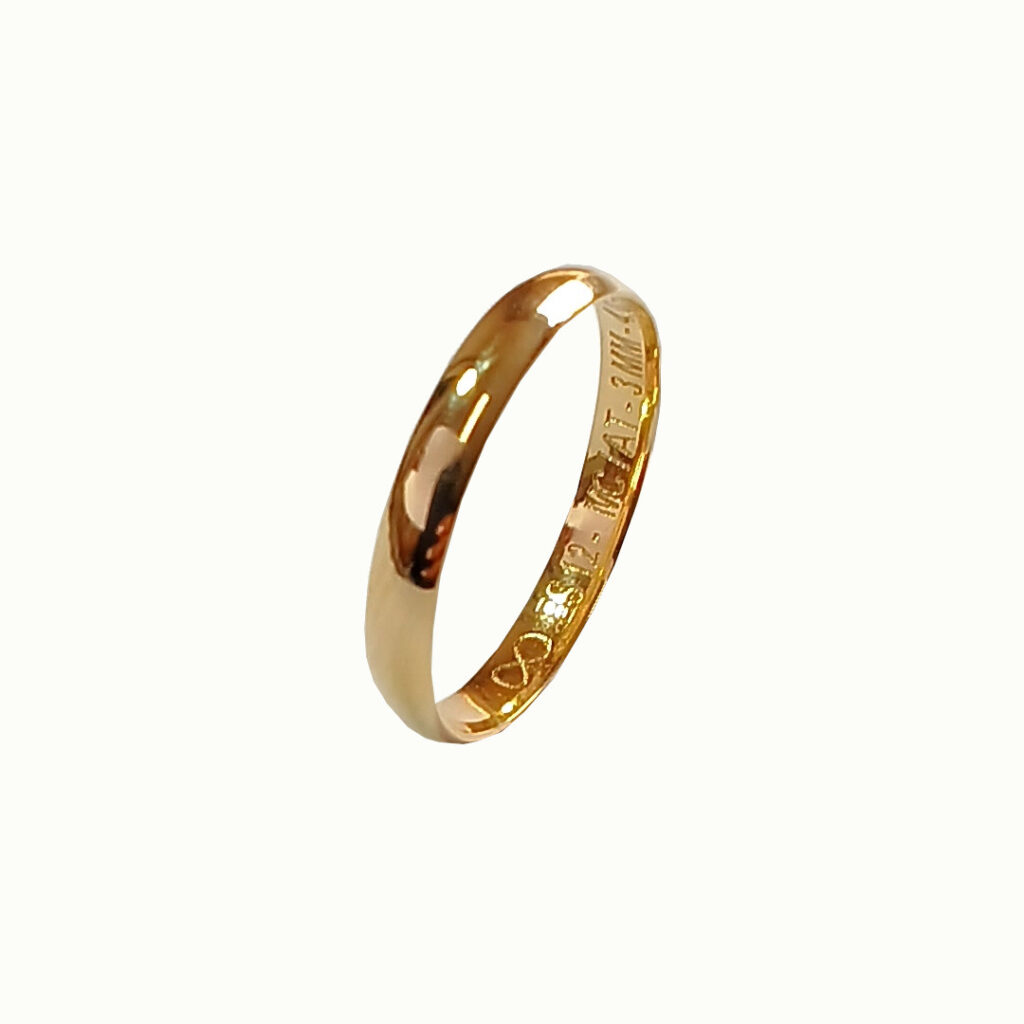 Aliança em ouro meia-cana 3mm-3gr