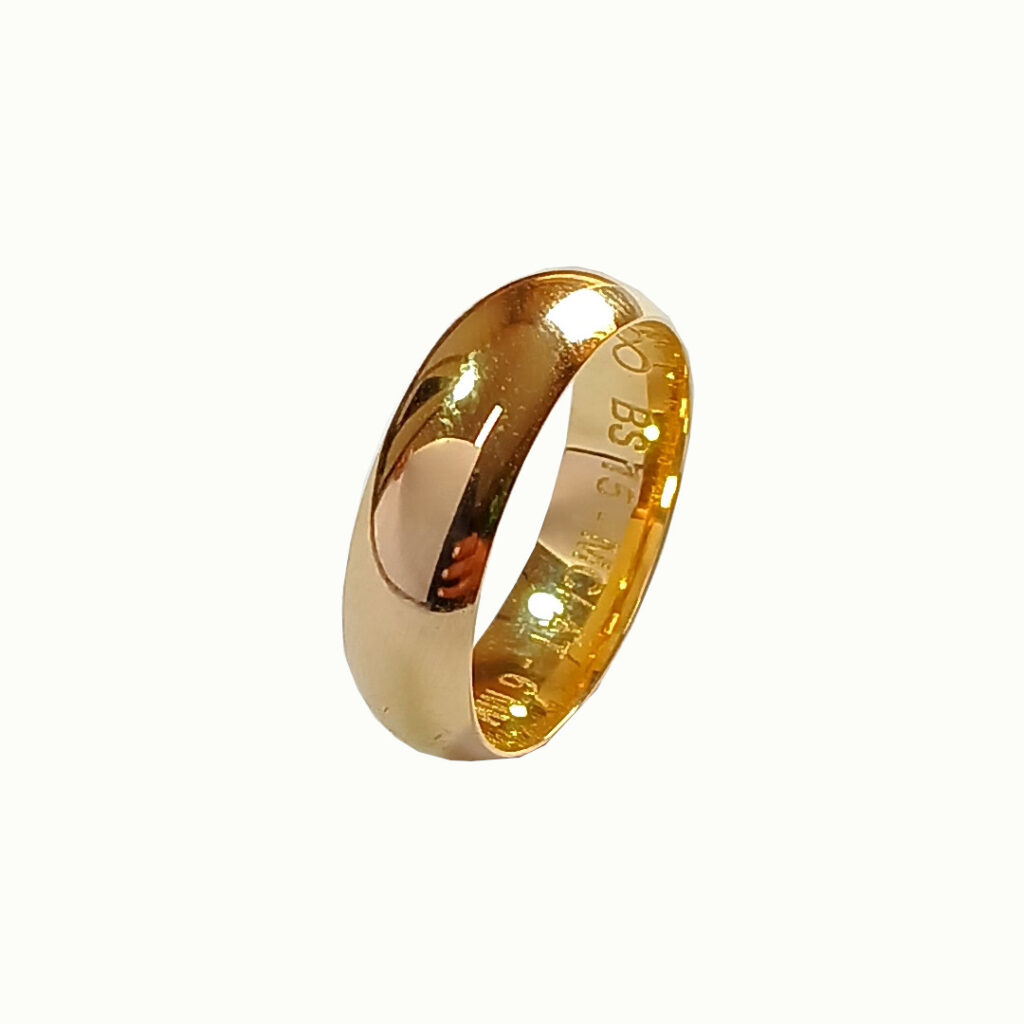 Aliança em ouro meia-cana 5mm-6gr